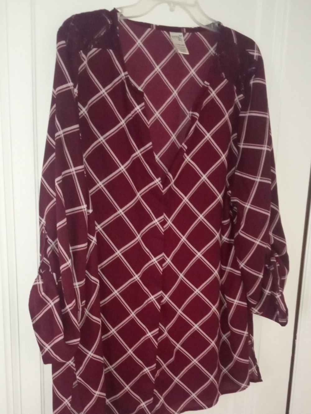 Women's Burgundy Plaid V-Neck Tunic top roll sleeve 1X